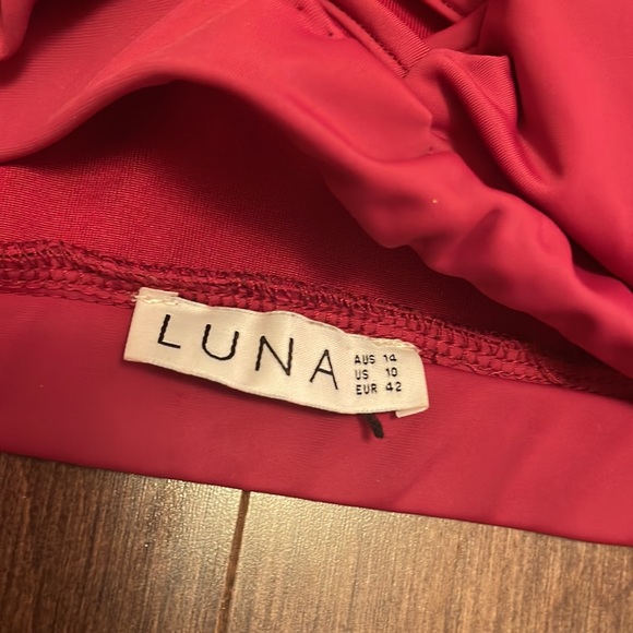 Burgundy Corset Sports Bra - Picture 3 of 5